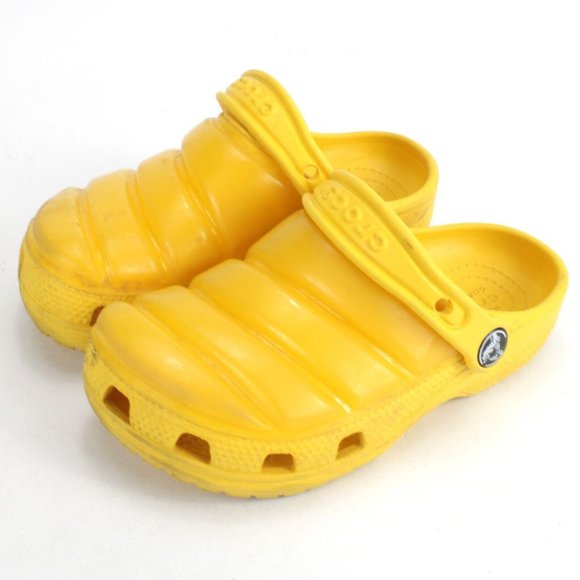 Crocs Kids Classic Neo Puff Clogs Iconic Comfort Canary Yellow Size 11c - Picture 1 of 7